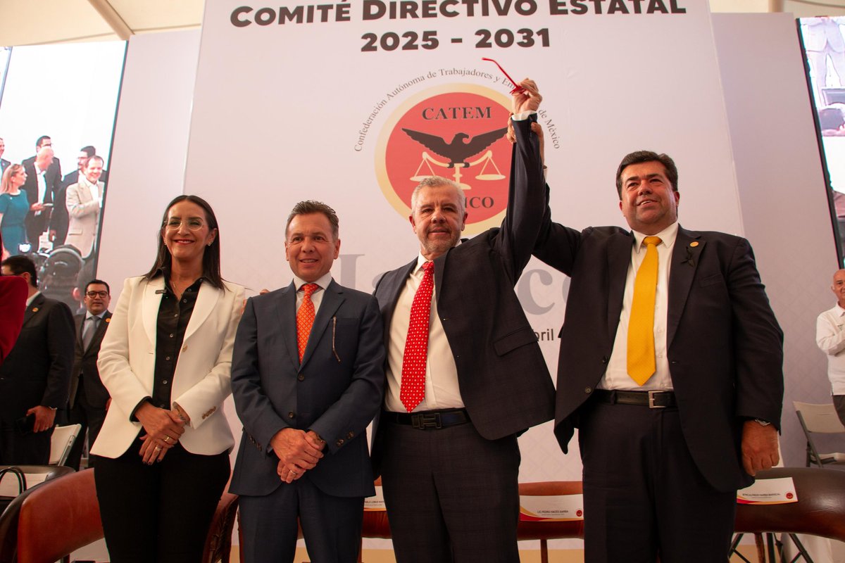 Gracias a todas y todos los que me acompañaron en mi toma de protesta como Secretario General de CATEM Jalisco.
Comienza una nueva etapa de trabajo, diálogo y justicia laboral. ¡Vamos con todo! Gracias <a href="/PedrohacesO/">Pedro Haces</a>