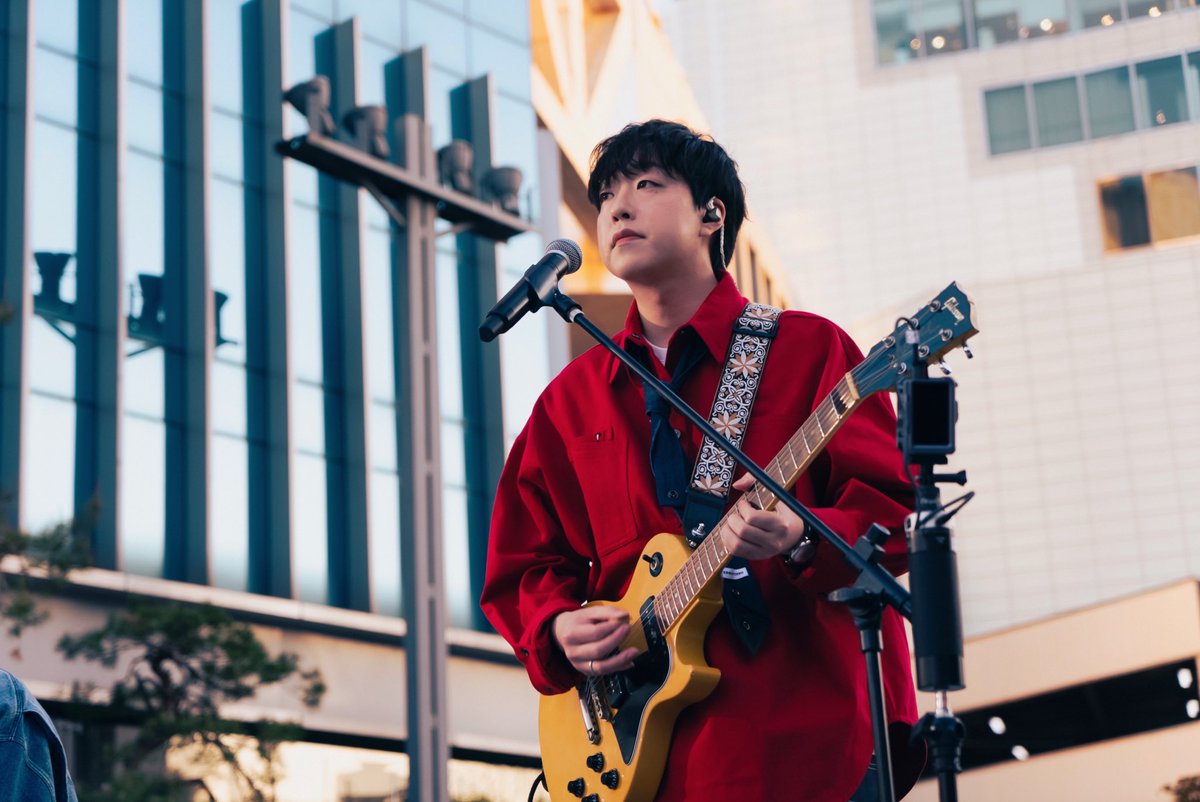 소란의 신촌 등장!
소라너, 함께 해주셔서 감사합니다🎵

-𝙎𝙀𝙏 𝙇𝙄𝙎𝙏-

𝟬𝟭. 리코타 치즈 샐러드
𝟬𝟮. 연애 같은 걸 하니까
𝟬𝟯. 이제 나와라 고백
𝟬𝟰. 𝗧𝗼.
𝟬𝟱. 목소리
𝟬𝟲. 괜찮아(𝗙𝗶𝗻𝗲)
𝟬𝟳. 너의 등장
𝟬𝟴. 행복
𝟬𝟵. 가을목이
𝟭𝟬. 너를 보네(𝟮𝟬𝟮𝟰 𝗩𝗲𝗿.)