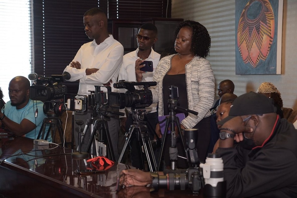 The Minister of Health Hon. Dr Stephen Modise addressed members of the press earlier yesterday, where he emphasised that Government supports the improvement of conditions of service for health care workers. 
#HealthyBotswana
#UniversalHealthCoverage