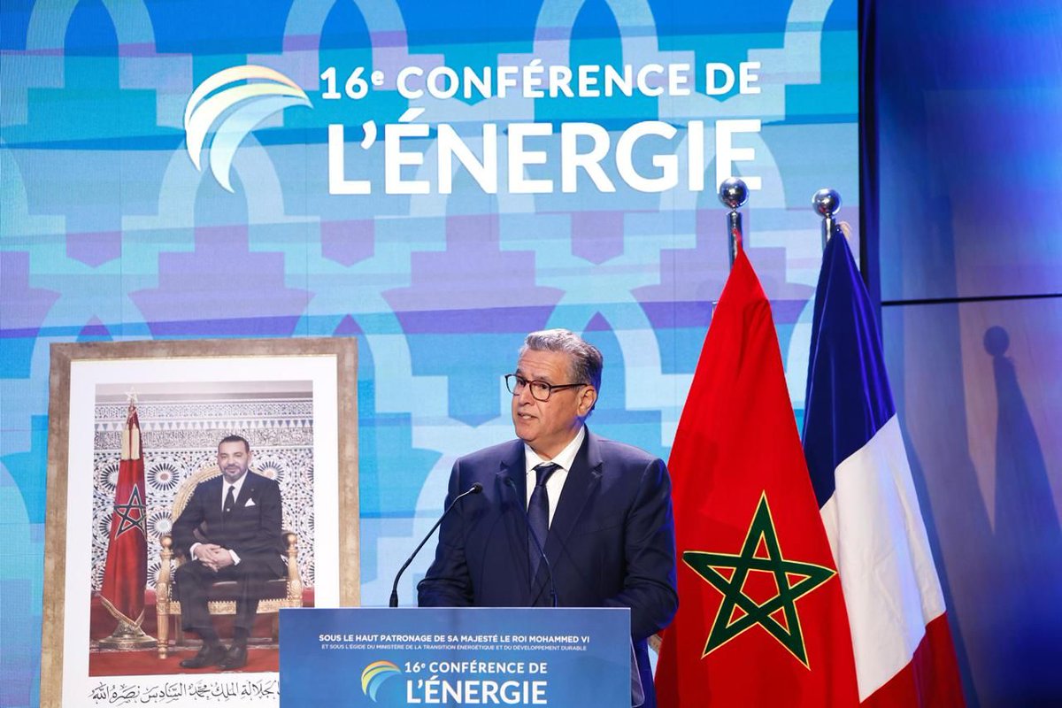 ChefGov_ma's tweet photo. المملكة المغربية بقيادة صاحب الجلالة الملك محمد السادس، نصره الله، ملتزمة بخلق تحول طاقي عميق، تدريجي ومستدام عبر الاستثمار في الطاقة الشمسية، والريحية، والكهرمائية، إضافة إلى الهدروجين الأخضر. (1/2) https://t.co/3yC6Mp3m3j