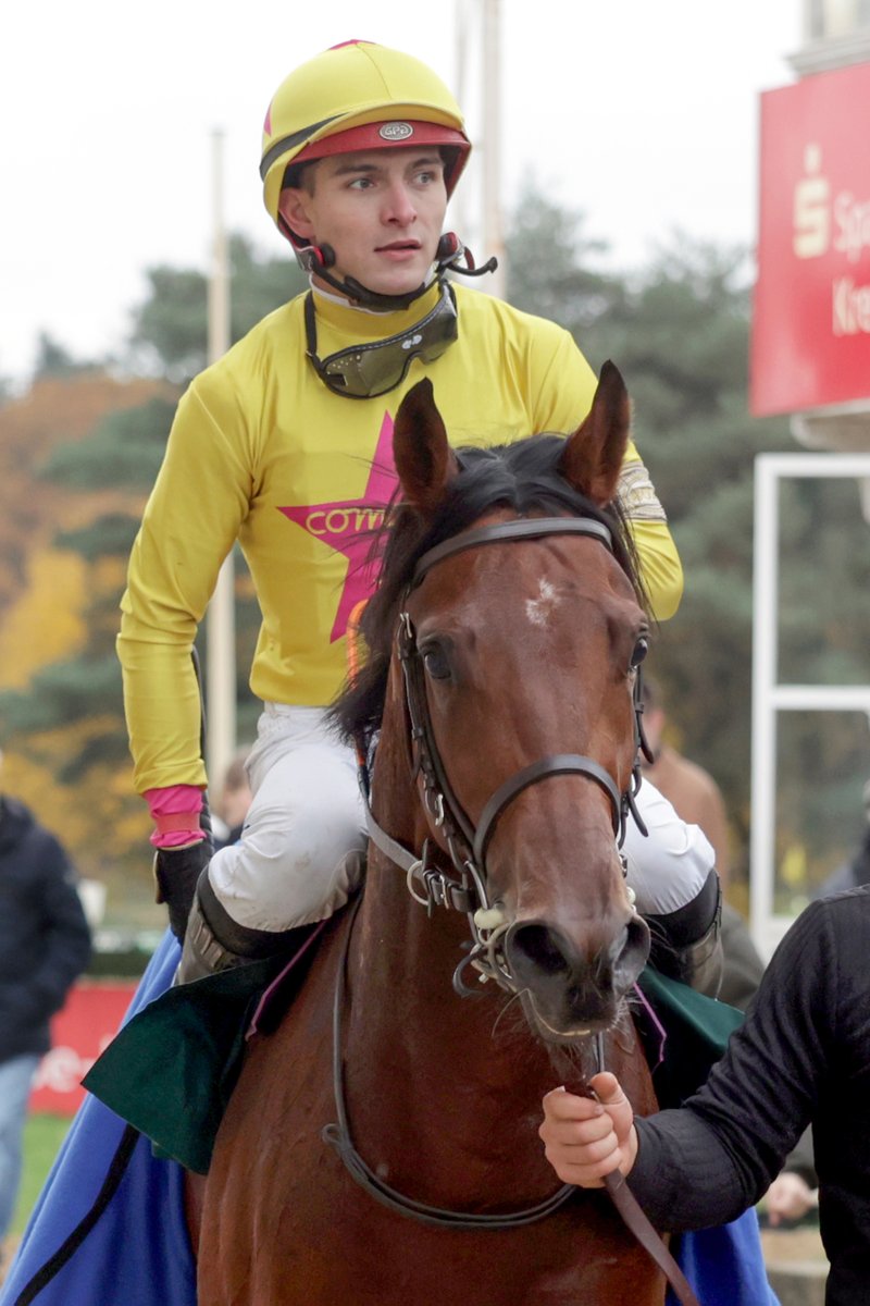 🚨 BREAKING
Pompeo Dream 🇫🇷 läuft NICHT in Krefeld!
🎯 Stattdessen: Premio Parioli (🇮🇹 2000 Guineas) in Rom!
Gruppe-3-Sieger greift nach dem Klassiker 👑
➡️ Alle Hintergründe &amp; Wett-Tipps: [3forONE.com]
#PompeoDream #PremioParioli #Galopp #Wetten