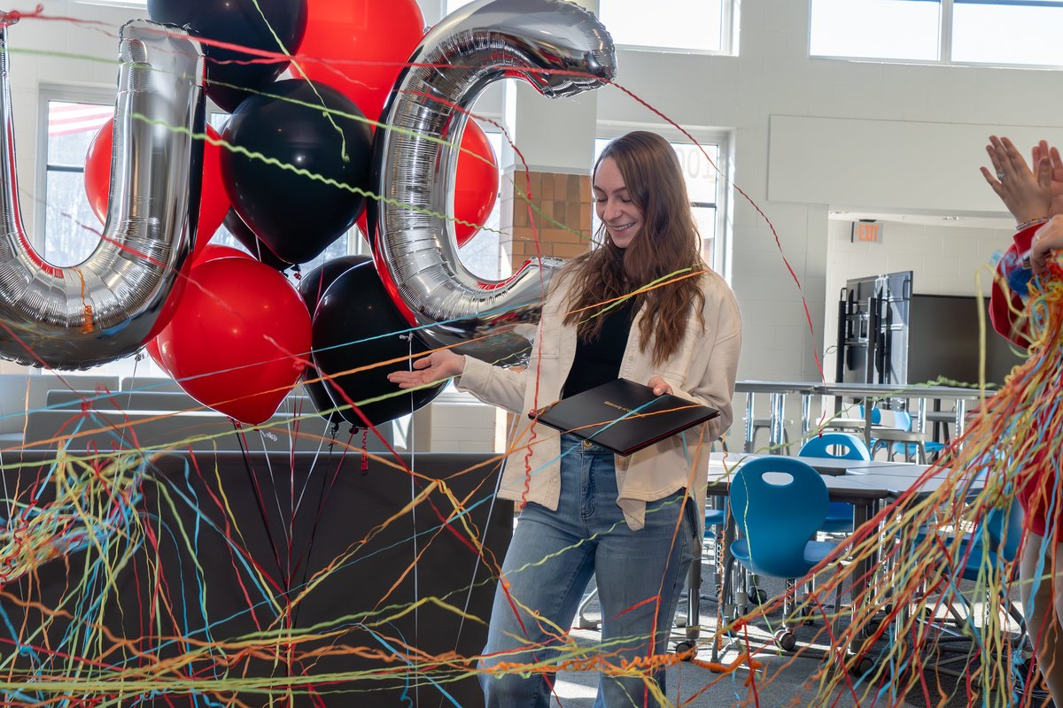Class of 2025! 👋 Got a GPA of 3.5 or more? Then, it's time to cheer! 🎊 Score up to $3,000 in Merit Scholarships for your grades, but remember, you've gotta apply and confirm your admission by May 1, 2025. bit.ly/4cGf93o