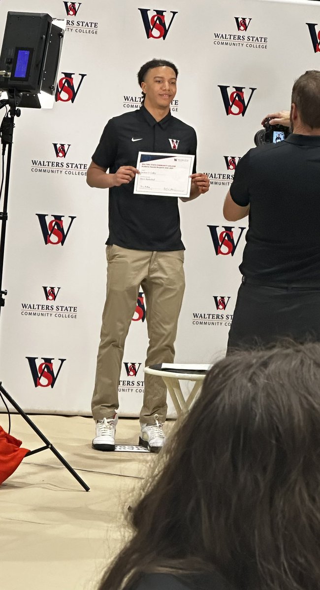 Congrads to Jaceion Coffey <a href="/Jaceioncoffey20/">Jaceion Coffey</a> for winning the Student-Athlete of the Year Award for Men’s Basketball. This award goes to the student-athlete who shows leadership in the classroom &amp; on the court all year. 
🔴🔵🤘🏽#WaltersUp #BetheStandard