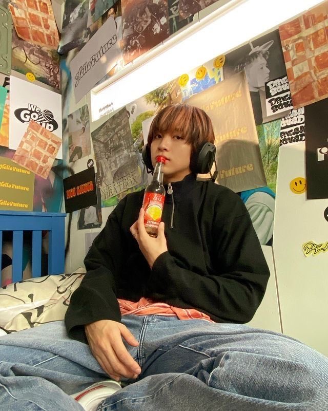 haechcom's tweet image. D-44 until Haechan's Birthday