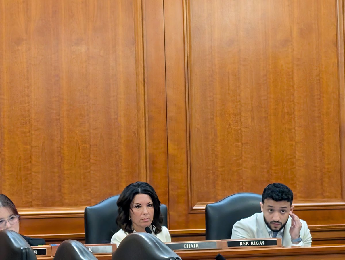 Iron Pig Smokehouse tweet media