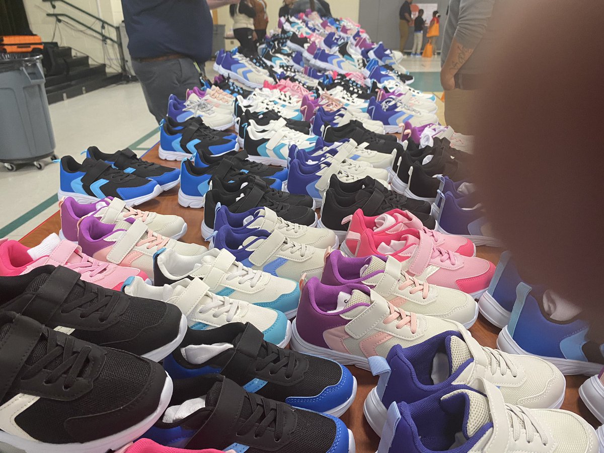 PierreSimmons36 (@psimmons36) on Twitter photo •This marks the sixth consecutive year of Thomas' partnership with Operation Warm 
•The donation directly addresses a crucial need, as children outgrow their shoes every 4-8 months •This marks the sixth consecutive year of Thomas' partnership with Operation Warm 
•The donation directly addresses a crucial need, as children outgrow their shoes every 4-8 months