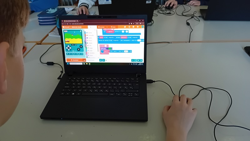 Iva Naranđa (@narandaiva) on Twitter photo Happy to be part of #Coding4Climate project! My students enjoyed the MS #MakeCode Arcade. <a href="/JenWilliamsEdu/">Dr. Jennifer Williams #GoalsProject</a> <a href="/koentimmers/">Koen Timmers #climateactionedu</a> <a href="/TakeActionEdu/">Take Action Global</a> <a href="/MSMakeCode/">Microsoft MakeCode</a> coding4climate.org🇭🇷 Happy to be part of #Coding4Climate project! My students enjoyed the MS #MakeCode Arcade. <a href="/JenWilliamsEdu/">Dr. Jennifer Williams #GoalsProject</a> <a href="/koentimmers/">Koen Timmers #climateactionedu</a> <a href="/TakeActionEdu/">Take Action Global</a> <a href="/MSMakeCode/">Microsoft MakeCode</a> coding4climate.org🇭🇷