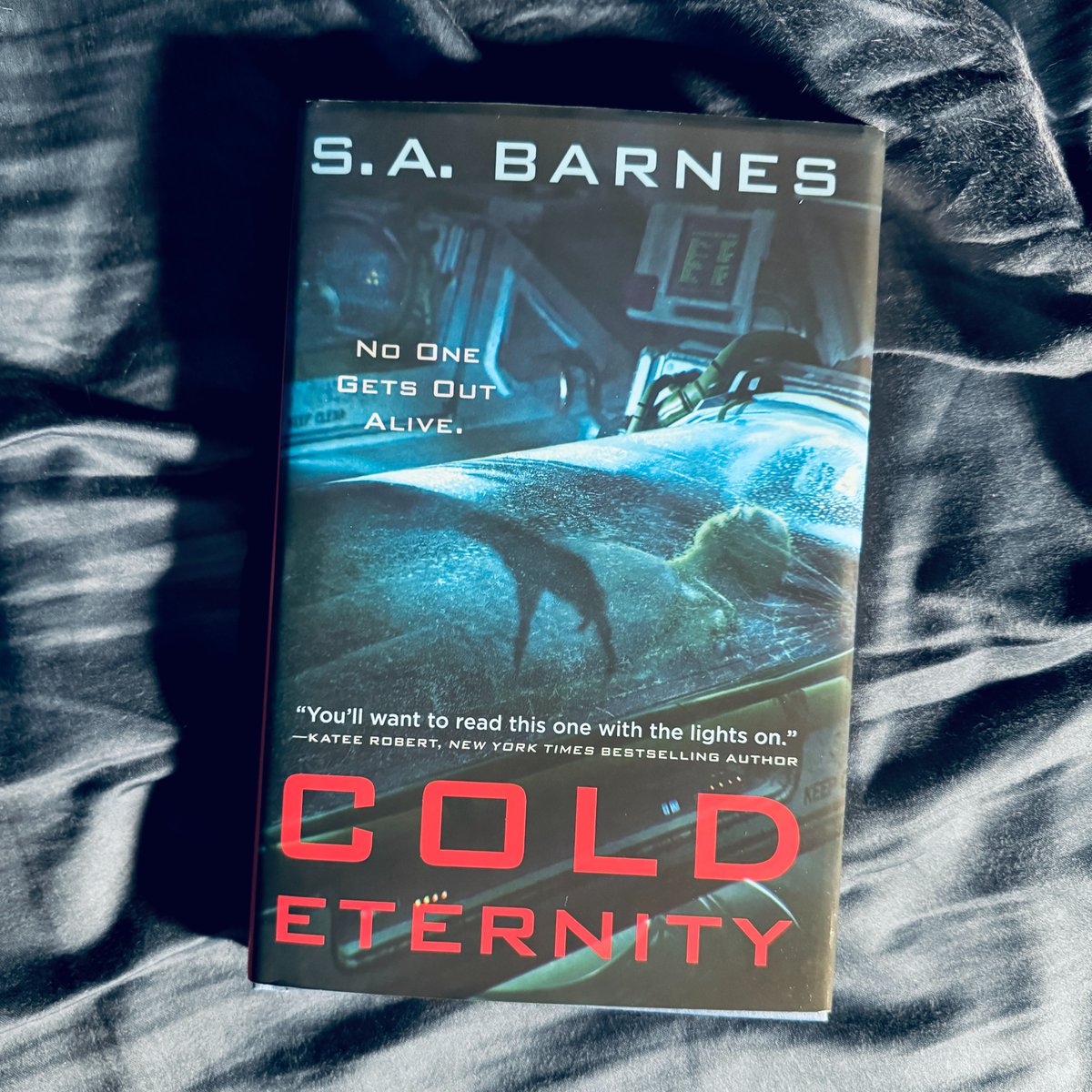 Cold Eternity is a <a href="/USATODAY/">USA TODAY</a> bestseller! Congratulations S. A. Barnes <a href="/StaceyKade/">Stacey Kade/S.A. Barnes</a> 🎉

Grab your copy wherever books are sold🚀❄️

torpublishinggroup.com/cold-eternity/…