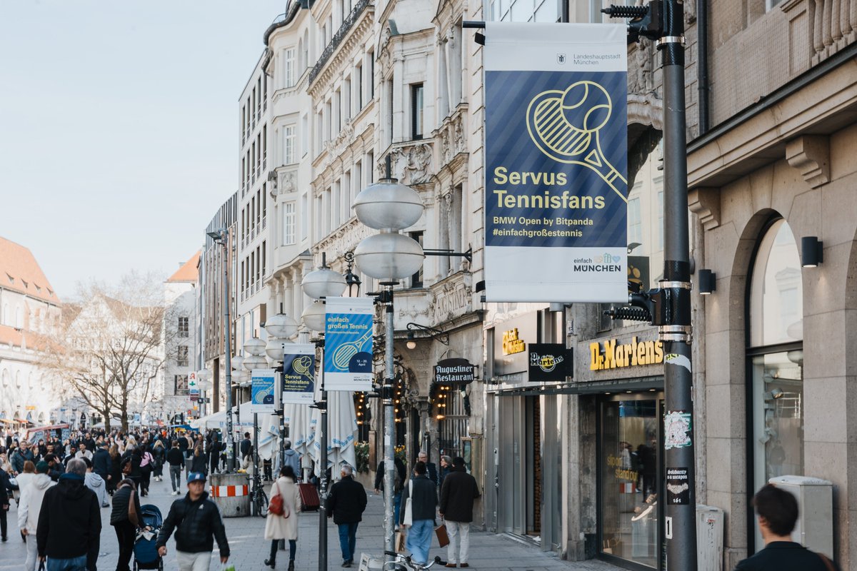 Our lamppost banners were hard at work for the recent BMW Open in Munich! They played a key role in boosting anticipation and awareness in the city for the tournament.

Full story: baymedia.co.uk/client-stories…

#OutdoorAdvertising