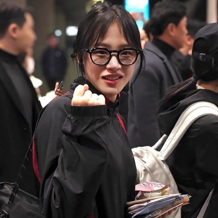 blurrcord's tweet image. 