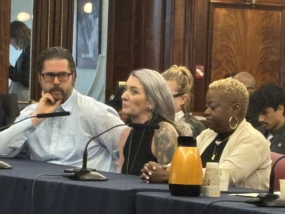 “I feel a little duped.” Brooklyn restaurant owner Megan Rickerson says outdoor dining permit application was “so confusing” she had to hire a lawyer and an architect on top of all the fees. She has spent $36K getting up and running this season. #NBC4NY