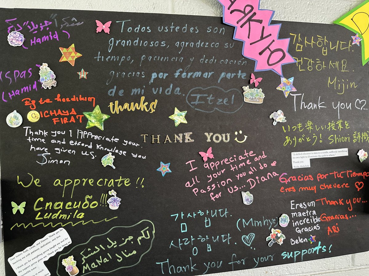 LearningLabID's tweet image. We have 31 volunteers who have been with us for more than 10 years!! We’re in awe. 🫶

As we continue to say thank you to our group of 300 volunteers during #VolunteerAppreciationWeek, we’re also sharing a couple of the posters our students made to express their gratitude. 💛