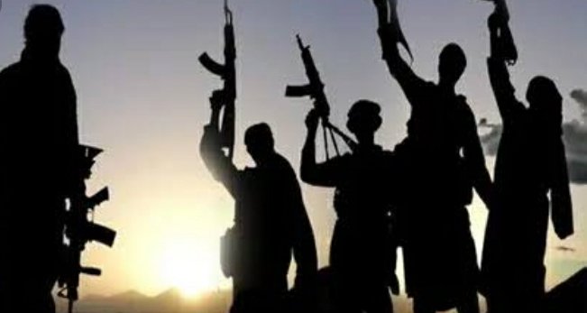 JMusic18098's tweet photo. Pahalgam attack....
K&amp;k kabadla turant liajaye, pakistanse 
Hume yesa sab darindepan or bardast 
Nahi horaha hai modiji 
#PahalgamTerroristAttack #Pahalgam #hindukilling #ModiSarkar3 #j&amp;kattack https://t.co/J2hEX8PPWH