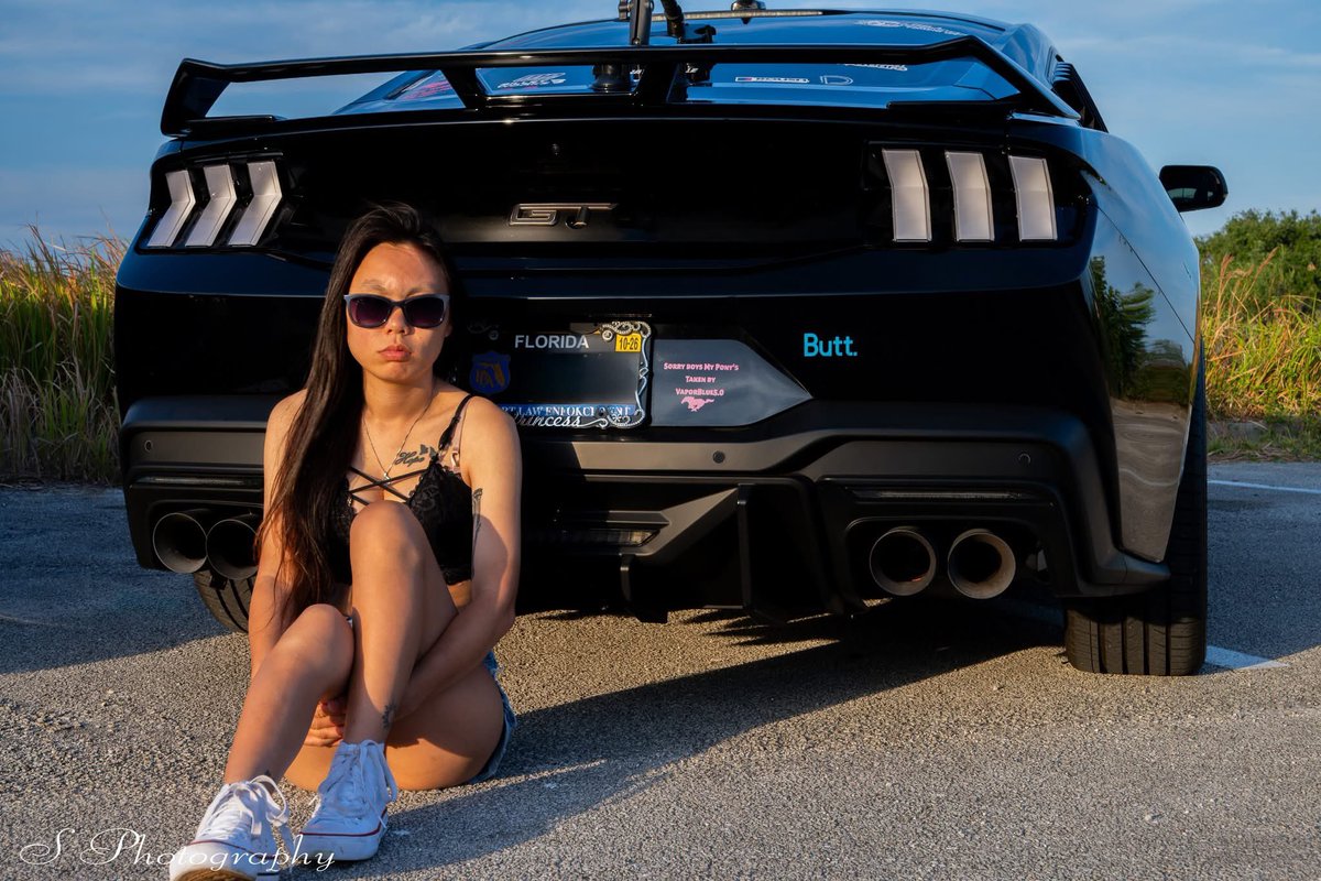 ithecommie's tweet image. I don’t stream anymore cuz, i really got no support. After my dad died I just quit. ( realizing I have no parents ) I have a 4k PC I just do my graphic wrk ( school) and edit photos. Cars has given me happiness. My civic and my stang have given me happiness