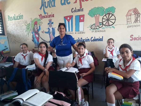 Joven Club Santa Clara celebra el Día Internacional de las Niñas en las TIC con charlas inspiradoras y promoción de carreras tecnológicas.
📷Se realizaron una serie de actividades para promover la participación de las niñas y jóvenes en el mundo tecnológica
