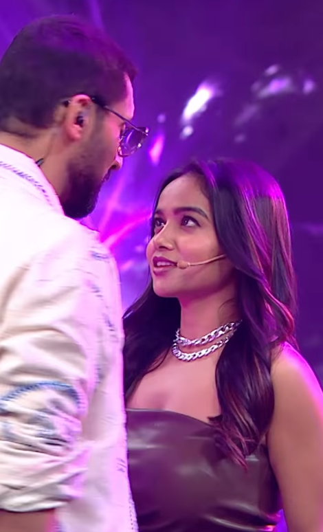 Encounter_Blwd's tweet image. #ManishaRani with #Puneet 😍☺️

#ManishaSquad #ManishaiRani ✨
#TheRajaSaab #KiaraAdvani Ishan Kishan