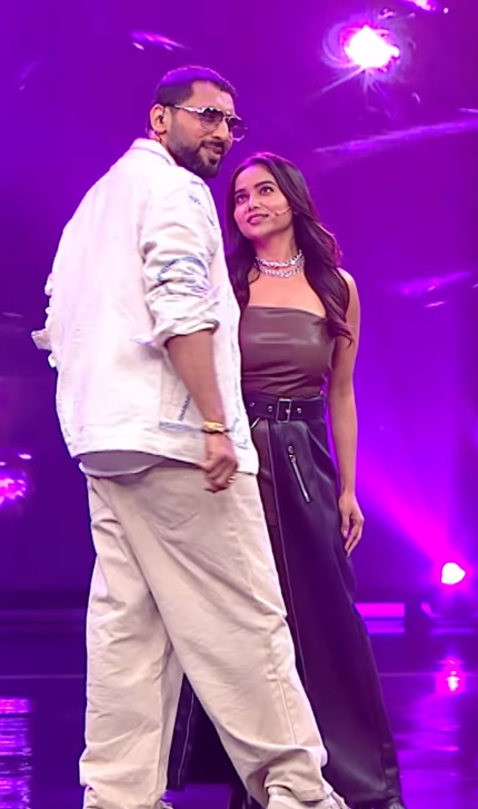 Encounter_Blwd's tweet image. #ManishaRani with #Puneet 😍☺️

#ManishaSquad #ManishaiRani ✨
#TheRajaSaab #KiaraAdvani Ishan Kishan