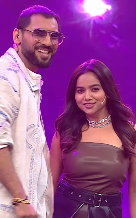 Encounter_Blwd's tweet image. #ManishaRani with #Puneet 😍☺️

#ManishaSquad #ManishaiRani ✨
#TheRajaSaab #KiaraAdvani Ishan Kishan