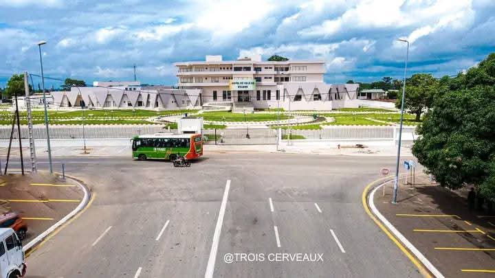 🇨🇮Population de #Bouaké cet événement est le vôtre.

 L'ouverture officielle du plus beau hôtel de ville de la Côte d'Ivoire, celui de Bouaké se fera ce  LUNDI 28 AVRIL 2025 . 
#Bouaké #Daloa