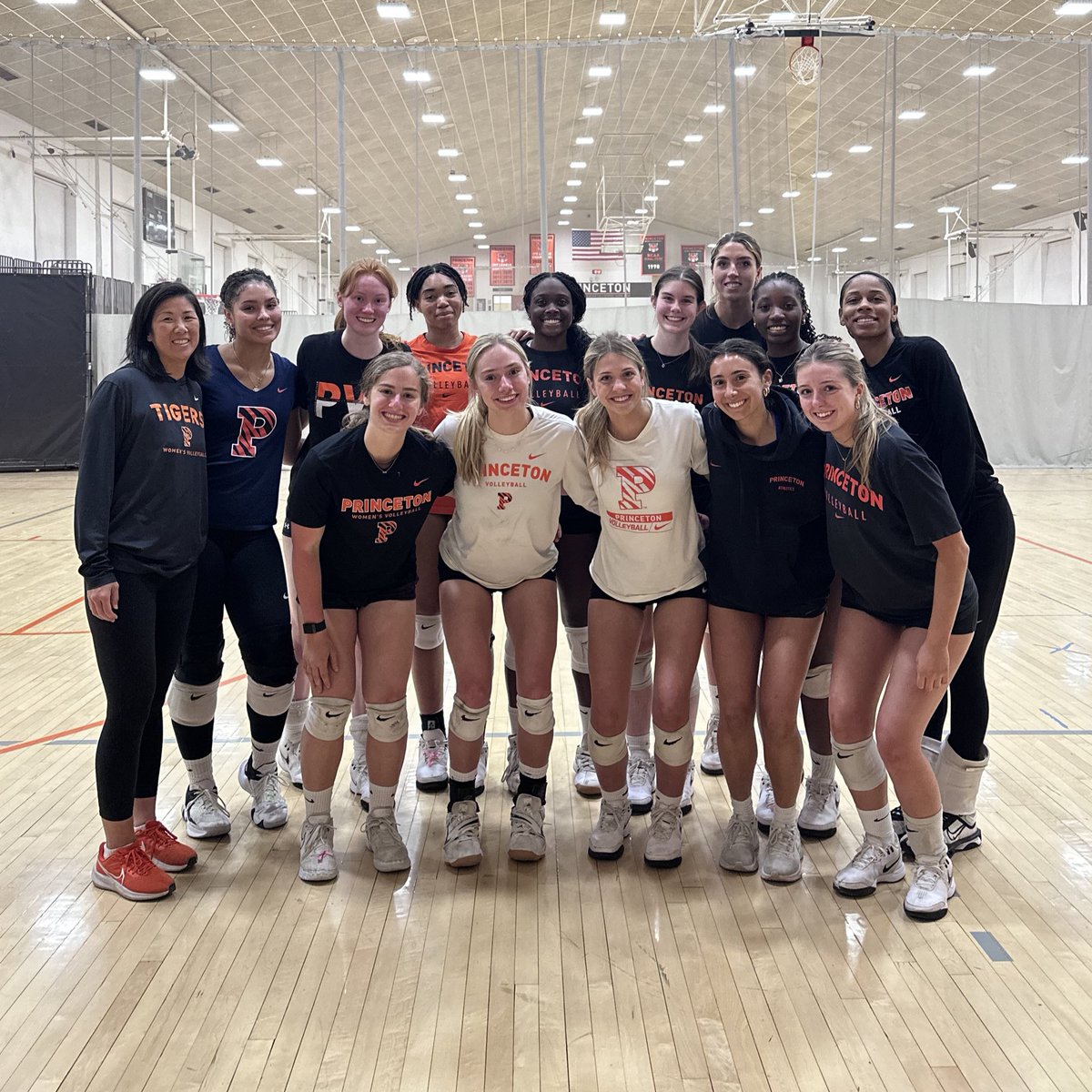 A spring filled with hard work and great times together! ☑️

Bring on fall 2025!

#NCAAWVB