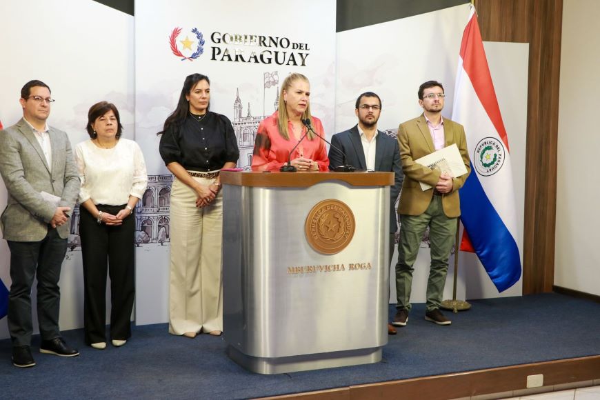 🔺 La ministra  <a href="/mariatbaran/">María Teresa Barán Wasilchuk</a> confirmó que ya fue adjudicada la compra de respiradores, incubadoras y otros equipos esenciales.