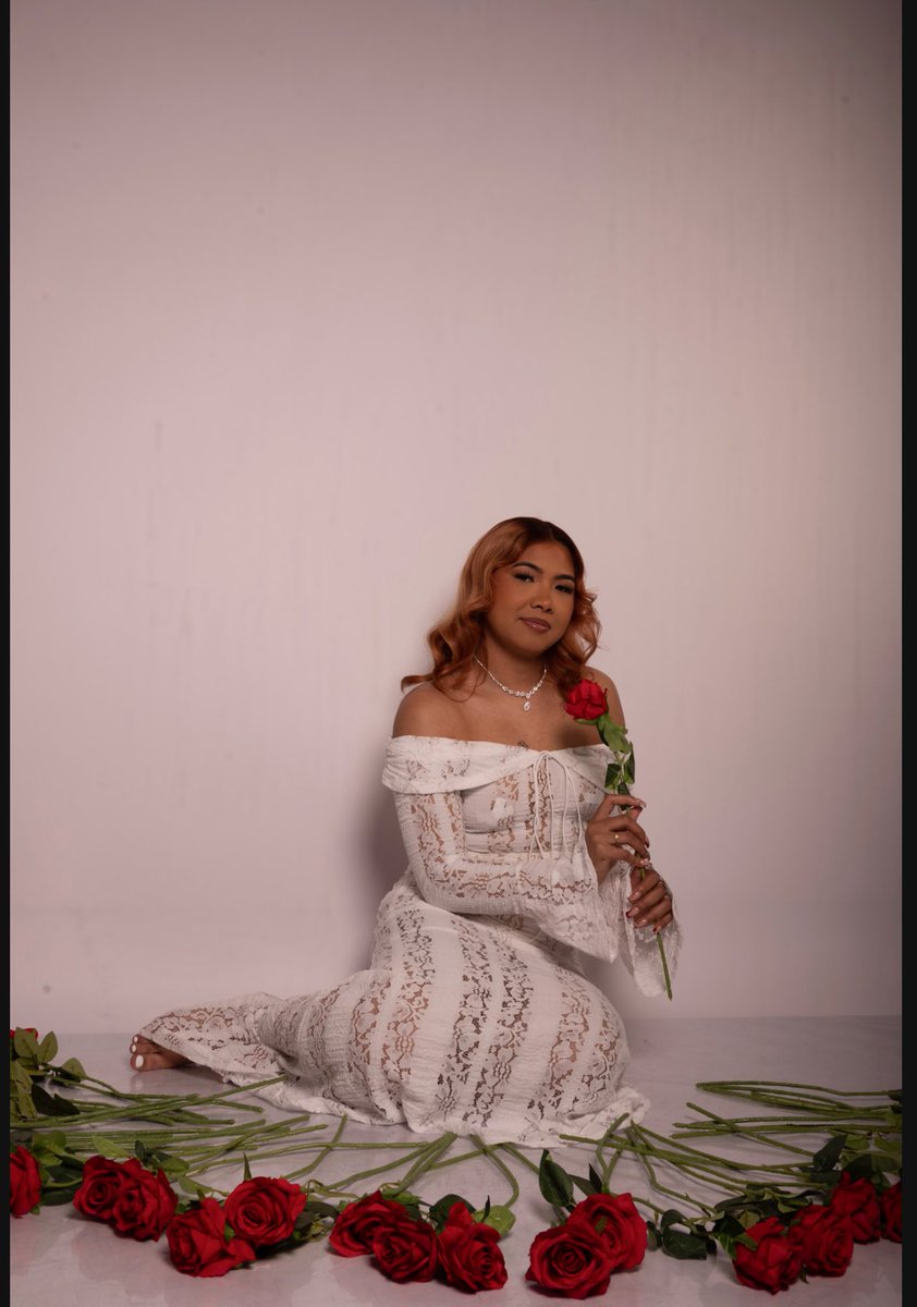 liaylah's tweet photo. #fypシviral #photoshoot #ariesszn 🥀🤍 https://t.co/n80FDBrp0i