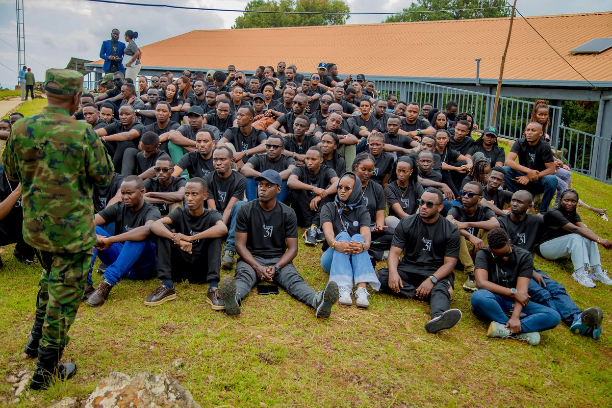 The_Big_Fish7's tweet photo. Much Thanks to  @KarongiDistrict  @MinUbumwe  @RwandaMoD the speech of Afande Maj Gen Eugene Nkubito was very inspirational🫡.
Ntibagiwe Afande Brig Gen Albert Rugambwa na @SadateMunyakazi  inshuti yacu 👏
GOD bless You All!🙌 https://t.co/GduDbbJ9uL