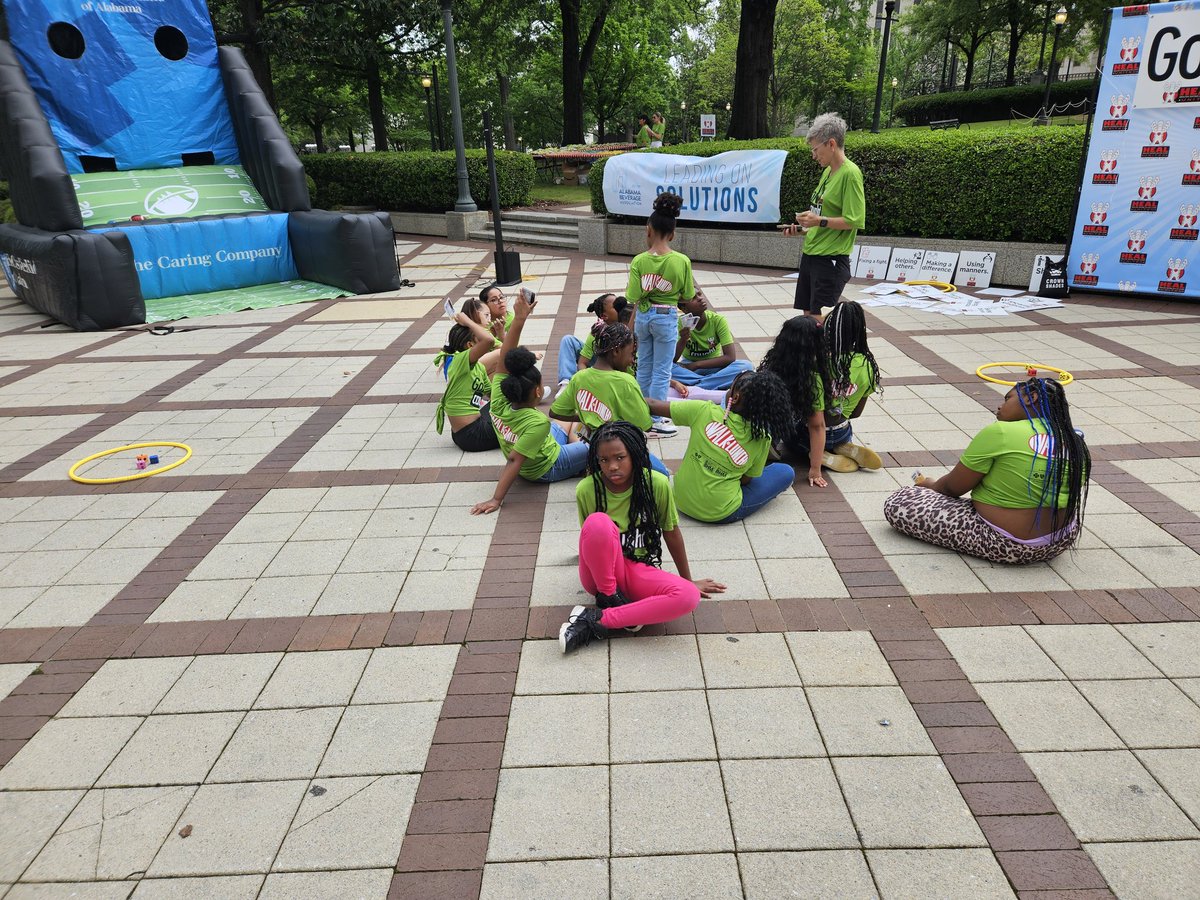 shuff13's tweet image. Getting ready for the HEAL Walk at Lunch! Got caught doing something healthy! BCS Strong! @asahperd @BhamCitySchools @DrMarkSullivan @prwill1052 @HEAL_United