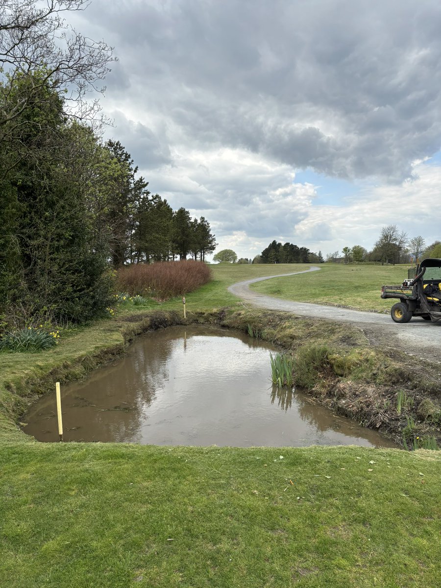 Tidied up the ponds in front of the 10th today.