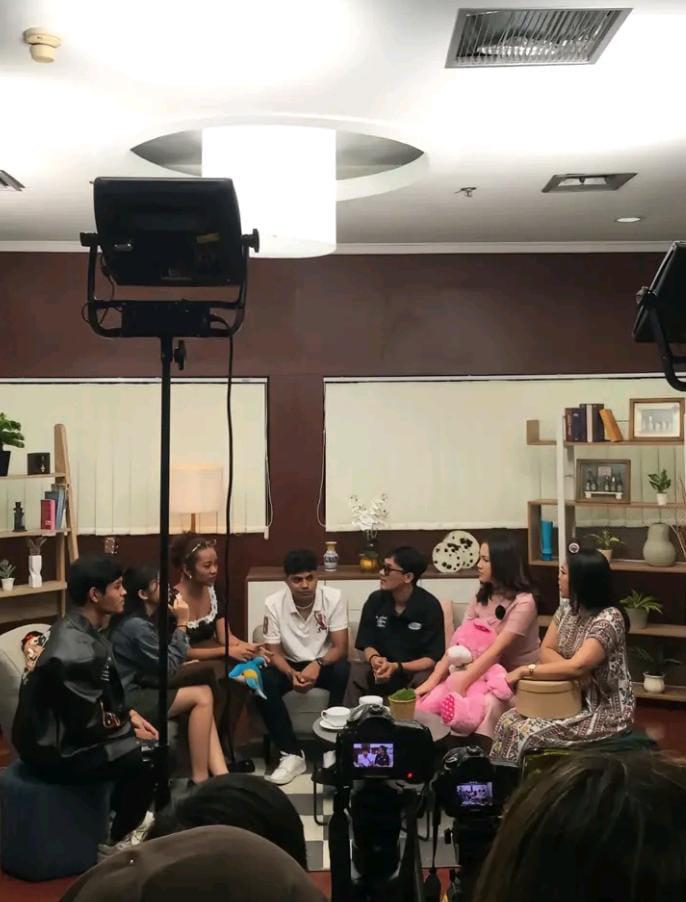 axeloverse's tweet photo. kira² ada project apa nih??👀 #axel #axelo #IndonesianIdol https://t.co/vpXR9jtC0x