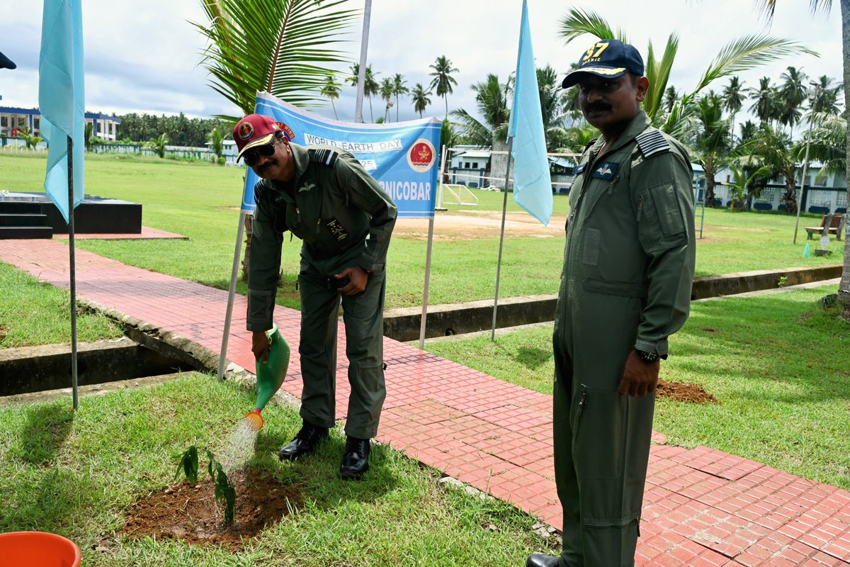 AN_Command's tweet photo. Air Marshal Saju Balakrishnan, PVSM, AVSM, VM, #CINCAN visited #AFSCarnic, inspected station, reviewed op preparedness &amp; infra projects, and inaugurated newly constructed MES Living-in Officers' accommodation. #AirForceComponent #ANC https://t.co/zxIxh2Ramn