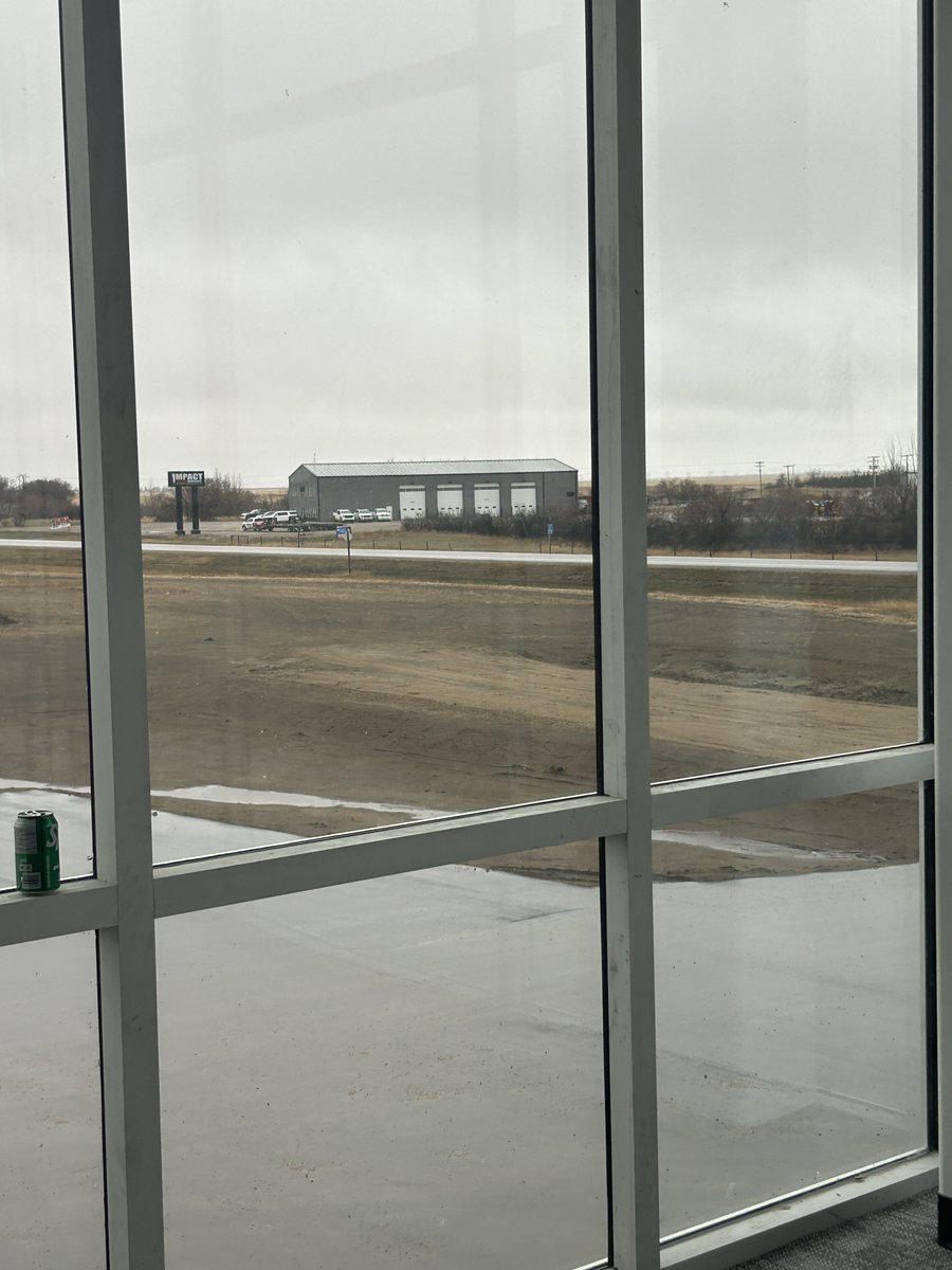 impactenergyltd's tweet photo. Things are really going to be turning green here in the coming days and weeks - especially as our team continues to work on site at the brand new, massive, state-of-the-art Western Sales dealership in Rosetown. #letsgettowork #electricalcontractor #impactenergyservices https://t.co/wuTOwgjjVg