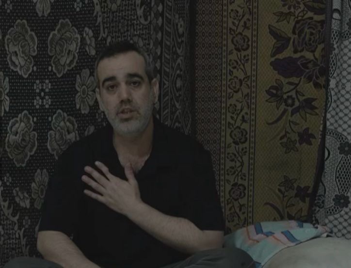 עמרי חי.

עמרי שרד 19 חודשים בידי האויב.

עמרי חייב לחזור *בחיים* לרוני ועלמא.

זה כל מה שצריך לדעת בערב הזה.

להחזיר אותו ואת כולם בעסקה.

שלא נחכה עוד שנה לסרטון נוסף.