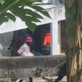 Erwan_reverend's tweet image. #URGENT 🛑🇨🇩

Le Bureau national du #PPRD En ce moment même est l’objet d’un pillage systématique orchestré par les éléments de forces du Progrès.