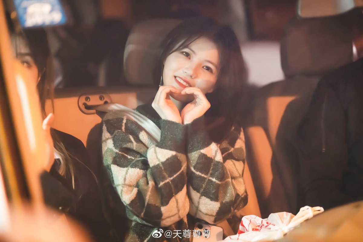 Rrrrrteng's tweet photo. 認識她 沒有什麼遺憾的

蠻感謝當年無聊的我點開了河 認識了小樂❤️
-
維力泡麵😋
-
2025 D10 / 2024 D8
-
我的追樂日記
#韓家樂 
#韩家乐
#韩家乐0424生日快乐 
——————————
📷：天尊尊尊
https://t.co/YtlrPHHkR0 https://t.co/CJQz0bow9K