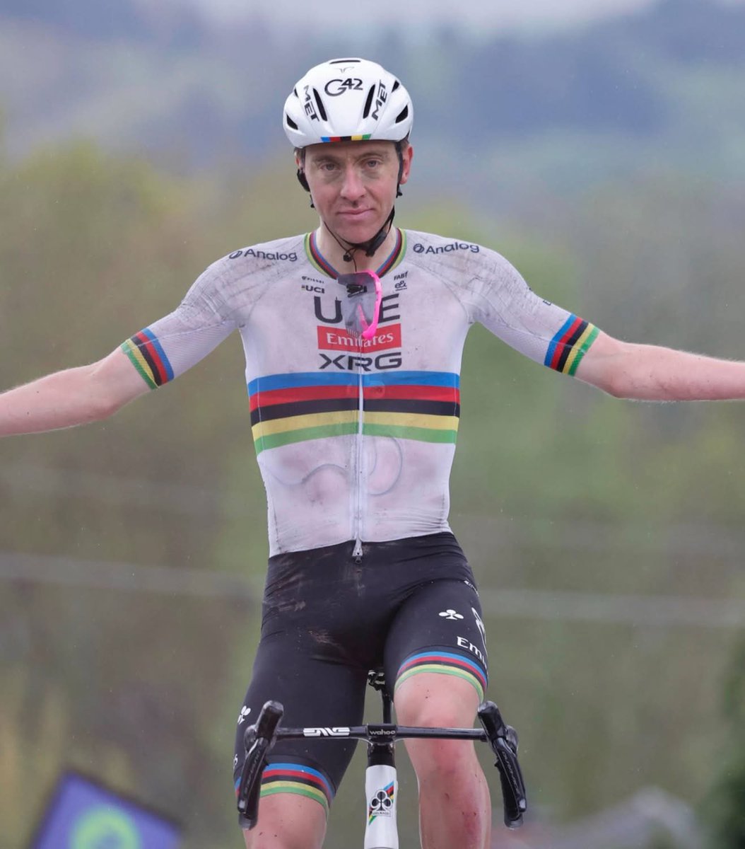 Victoire de Tadej Pogacar sur la flèche wallonne !