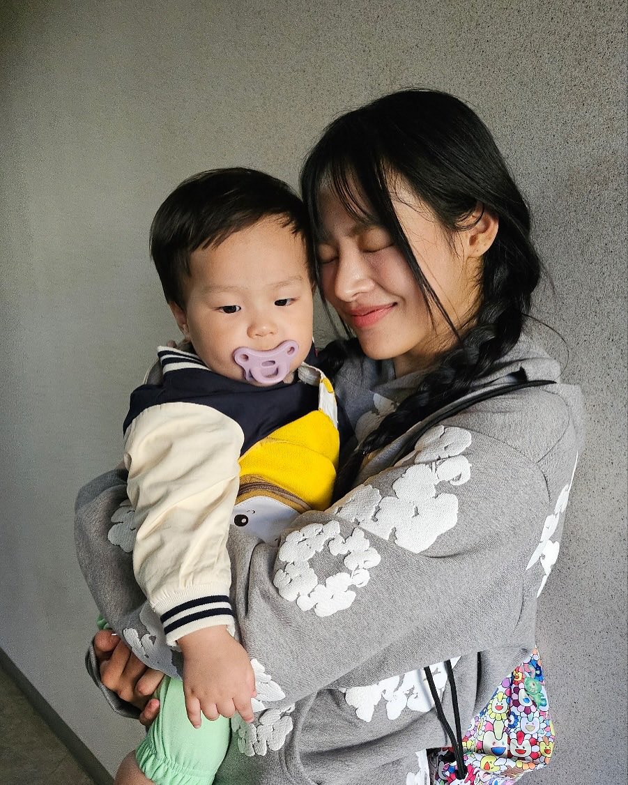 minji (@ikinminji) on Twitter photo 