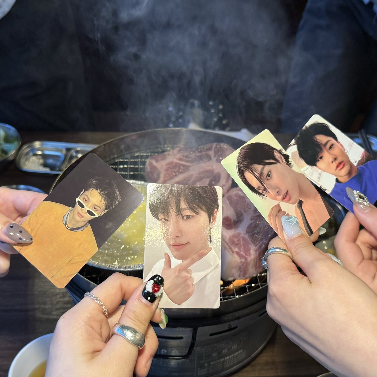 여름이 기대된다...(∩˃o˂∩)🧡💙
#우즈야_무즈는_이거먹어 #우무이