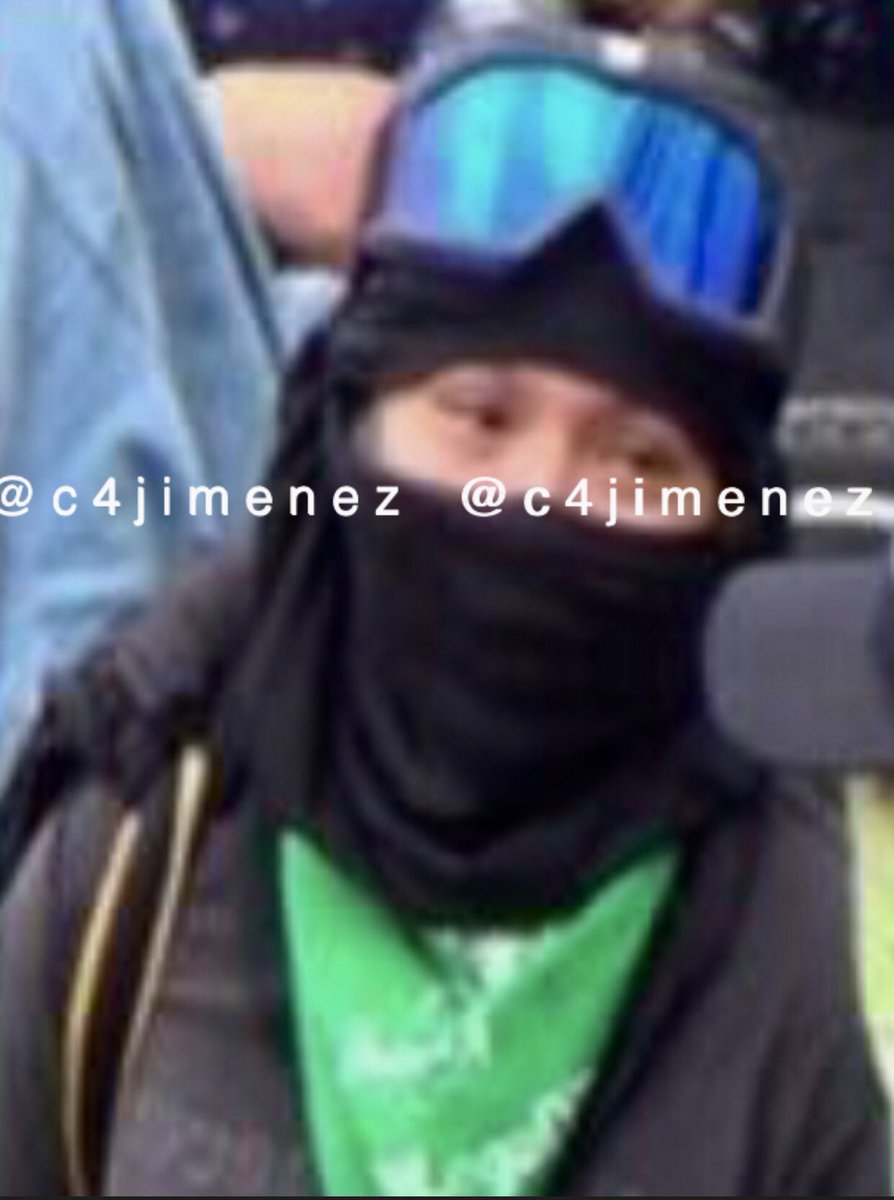 Carlos Jiménez (@c4jimenez) on Twitter photo DETIENEN OOOTRA VEZ a MARÍA KARIME CHACÓN… y SE RÍE
Activista feminista y pro-marihuana.
<a href="/SSC_CDMX/">SSC CDMX</a> y <a href="/FiscaliaCDMX/">Fiscalía CDMX</a> la han detenido por golpear a su hija, drogas…
Ayer, agentes de <a href="/PDI_FGJCDMX/">Policía de Investigación</a> en <a href="/AlcCuauhtemocMx/">Alcaldía Cuauhtémoc</a> la detuvieron vendiendo mota con él.
Así se ríe de la autoridad. DETIENEN OOOTRA VEZ a MARÍA KARIME CHACÓN… y SE RÍE
Activista feminista y pro-marihuana.
<a href="/SSC_CDMX/">SSC CDMX</a> y <a href="/FiscaliaCDMX/">Fiscalía CDMX</a> la han detenido por golpear a su hija, drogas…
Ayer, agentes de <a href="/PDI_FGJCDMX/">Policía de Investigación</a> en <a href="/AlcCuauhtemocMx/">Alcaldía Cuauhtémoc</a> la detuvieron vendiendo mota con él.
Así se ríe de la autoridad.