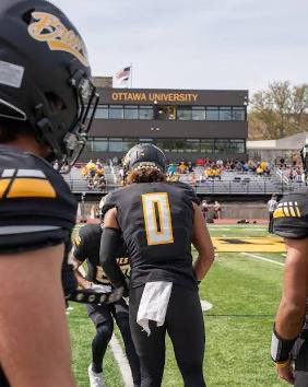 #AGTG After a great conversation with <a href="/CoachNickDavis/">Nick Davis</a> I am blessed to receive an offer from Ottawa university <a href="/CoachBrou44/">Jonathan Brou</a> <a href="/Coach_Keller/">James Keller</a> <a href="/CoachBrown0417/">Todd Brown</a> <a href="/Coach_Romero_/">Coach Romero</a>