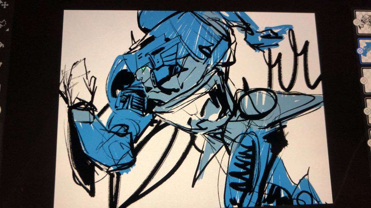 I like IDW Blurr design. I wish IDW transformers comic collections were cheaper… #Transformers