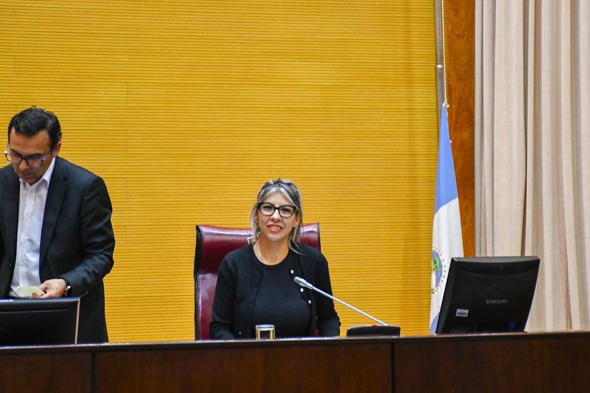 5.a Sesión Ordinaria
🏛️Hoy nuevamente me toca presidir la sesión en la <a href="/LegislaturaNqn/">Legislatura de la Provincia del Neuquén</a> 

Seguí la sesión en vivo📌 
legislaturaneuquen.gob.ar/EnVivo