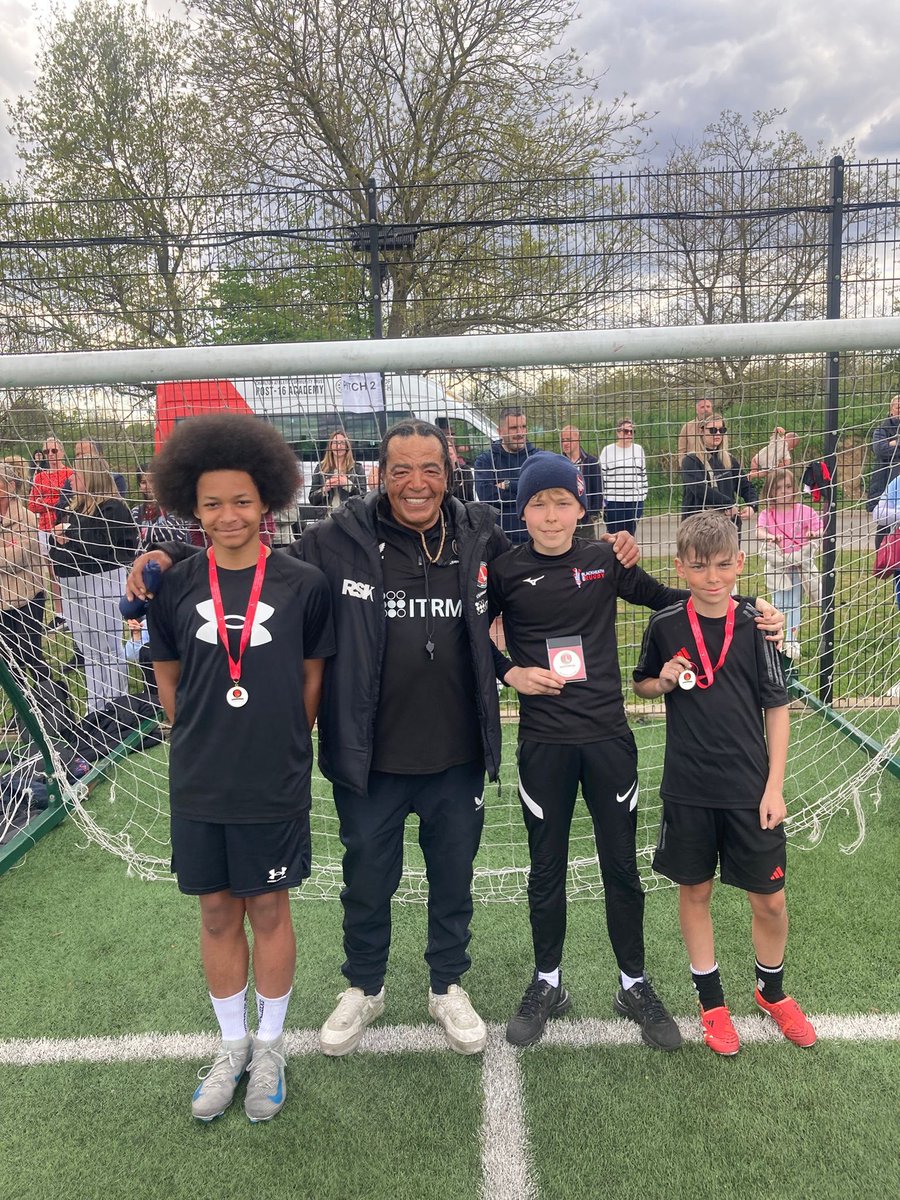 FSD_CACT's tweet photo. FOOTBALL HOLIDAY COURSES
π£ award winners from week two of our football holiday courses. Congratulations to all the winners and thank you to everyone who participated!
May now available to book online π https://t.co/4dIlPfFtmy
#CACTFSD β½οΈπ΄βͺοΈ https://t.co/4PSStbIpYY