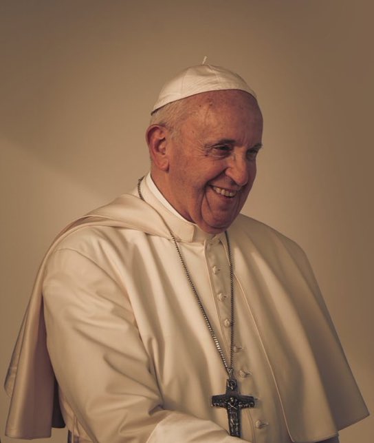 🇻🇦 | FRANCISCO (1936-2025): El patrimonio personal del Papa Francisco al momento de su muerte era de apenas 100 dólares, y no posee propiedades, cuentas bancarias personales ni inversiones. 

Según el diario británico Mirror, el Papa Francisco tenía derecho a recibir un salario