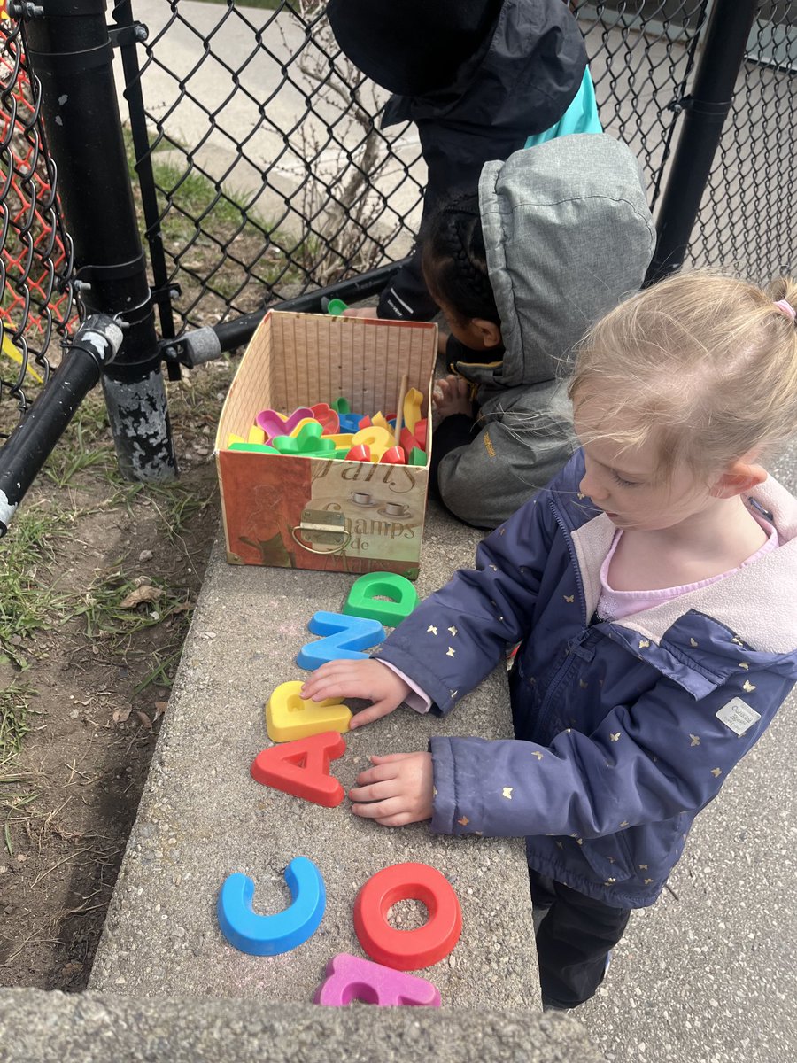 St John Bosco DPCDSB (@sjboscobulldogs) on Twitter photo Students from <a href="/funinBosco101/">Mrs.Costabile & Ms.Edger</a> demonstrating spontaneous language formation. Learning through play works! Students from <a href="/funinBosco101/">Mrs.Costabile & Ms.Edger</a> demonstrating spontaneous language formation. Learning through play works!