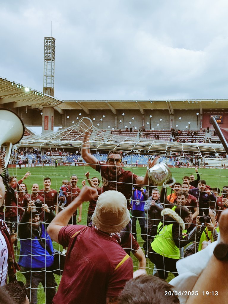 Marcoscucho08's tweet image. Foi un día para non esquecer granates