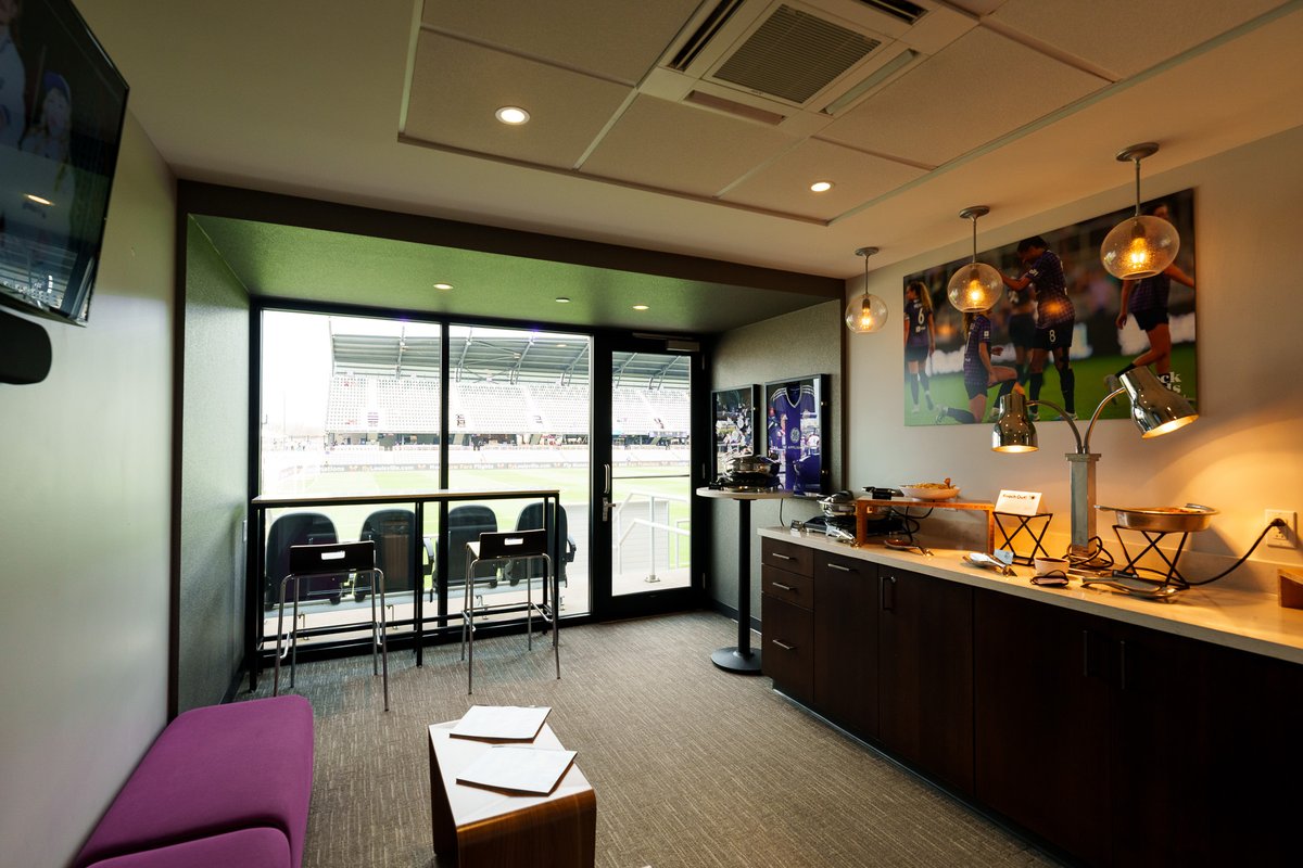 The next time you’re at Lynn Family Stadium, live the suite life😎

Inquire today about our all-inclusive suites 👉 loucity.com/suites