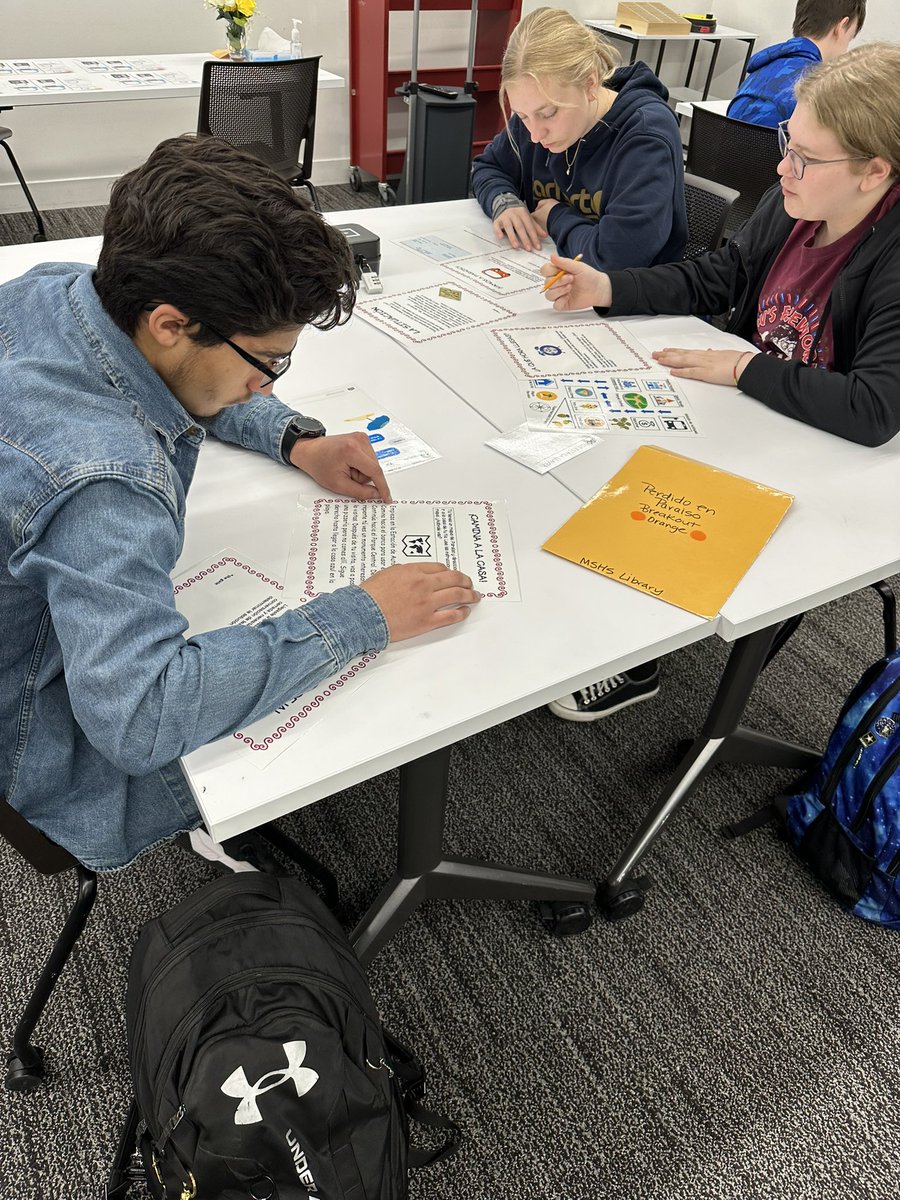 SrtaGauthier's tweet photo. Thanks to Sra. Prasch for a great Breakout Room experience! ¡Todos escaparon! https://t.co/zgharhhCdm