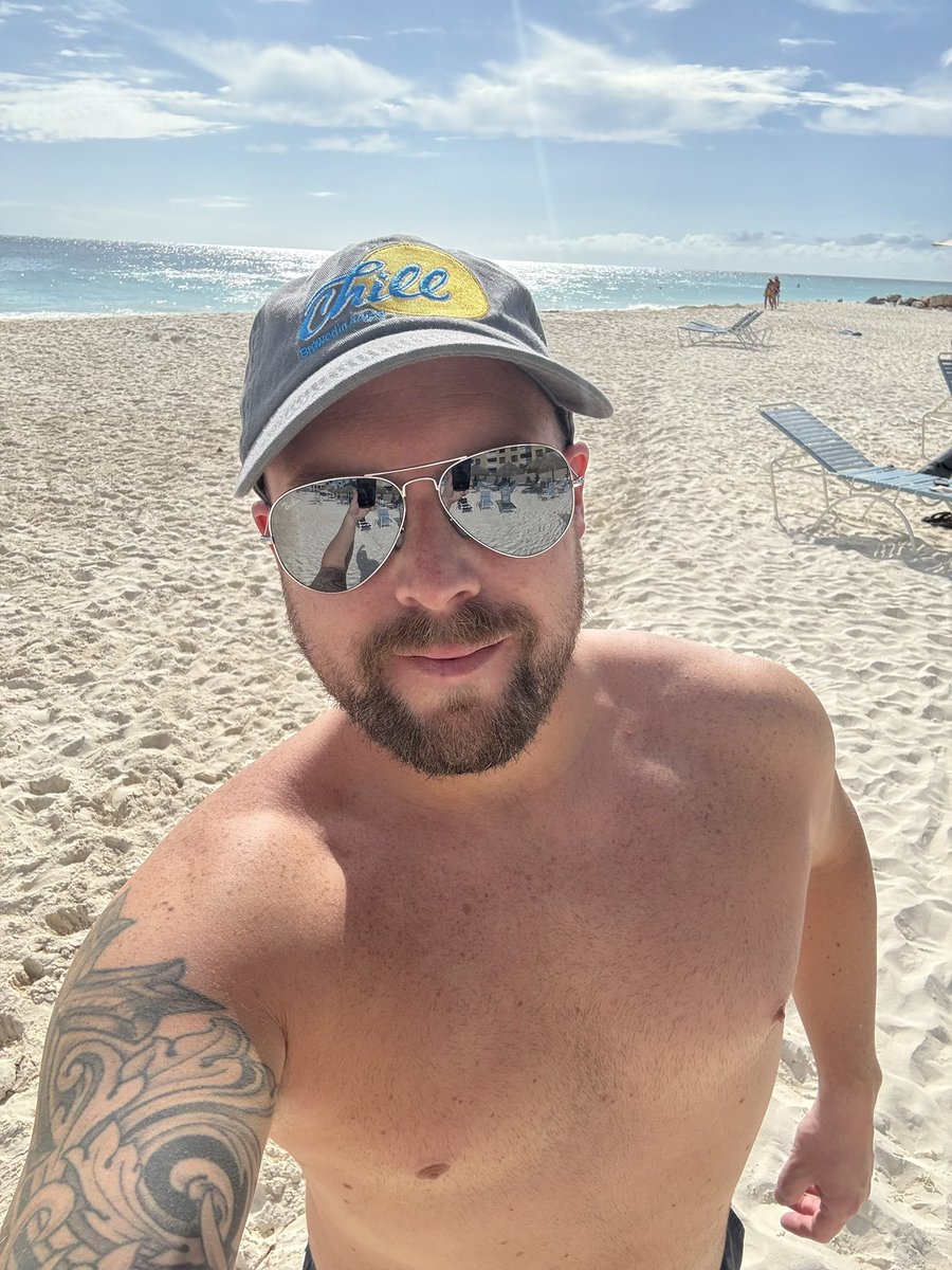 Shirtless on Twitter. What’s next? 🫣