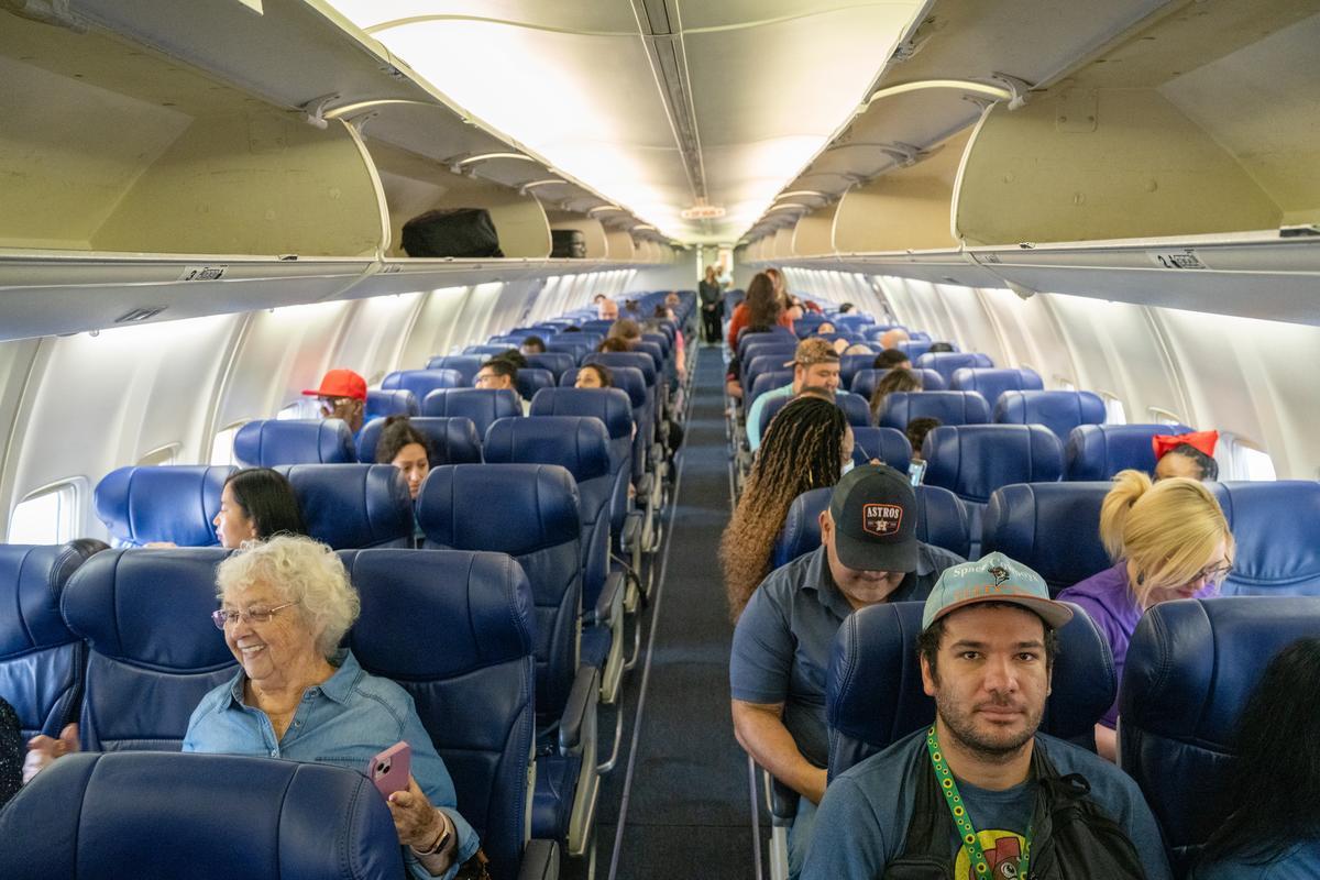 Hobby Airport tweet media